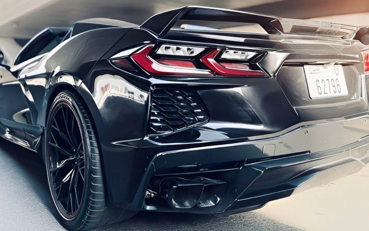 2023 Chevrolet Corvette Z06 3LZ Convertible in Solid Black — gallery photo 3 in Dubai
