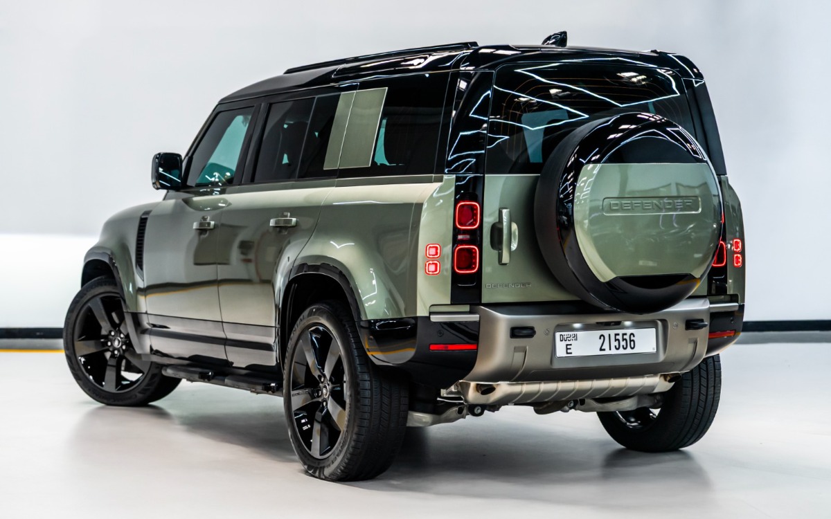 2025 Land Rover Defender 110 HSE in Olive Green — gallery photo 2 in Dubai