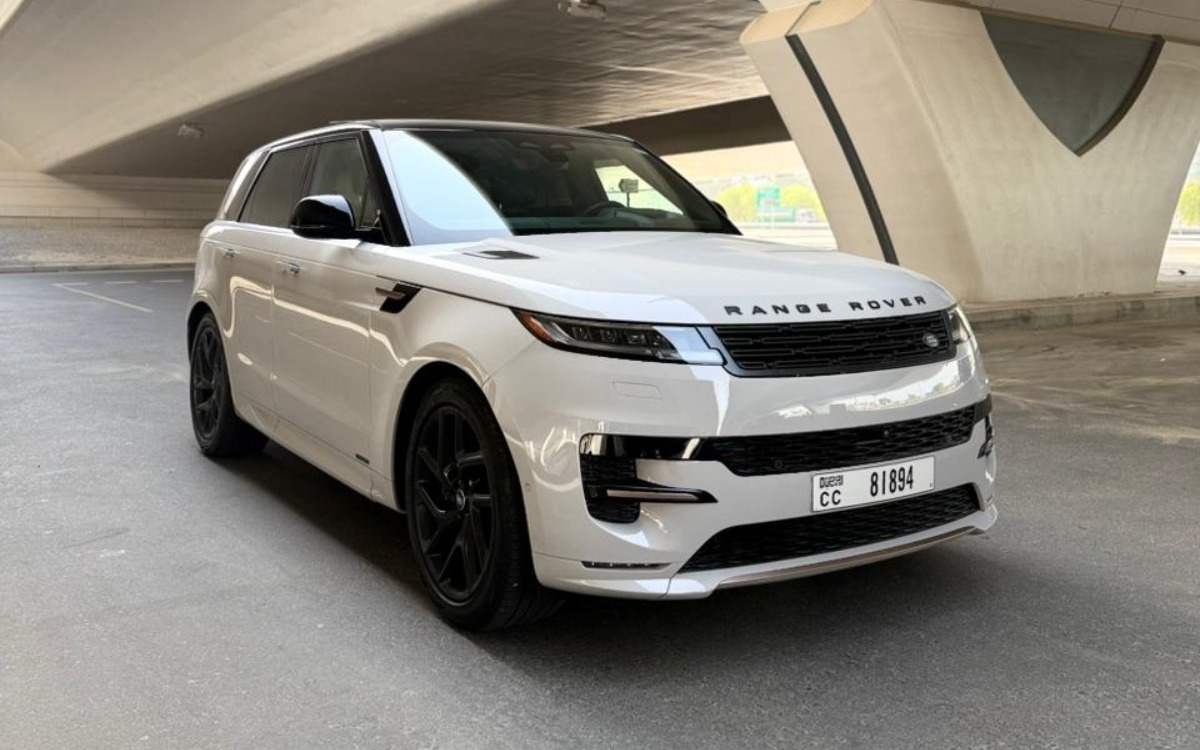 2025 Range Rover Autobiography in White — gallery photo 4 in Dubai