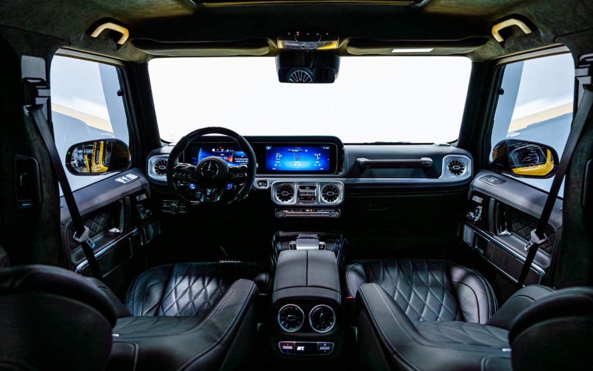2025 Mercedes-AMG G63 in Giallo Triplo Strato — gallery photo 5 in Dubai