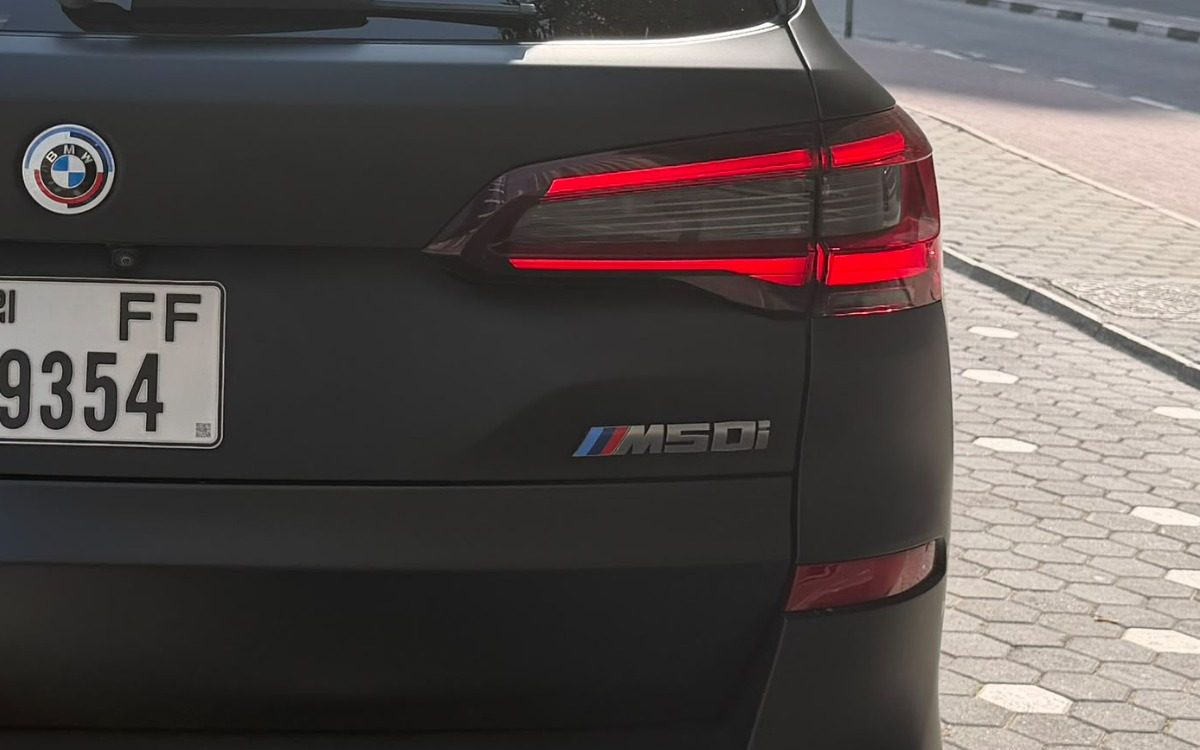 2023 BMW X5 M50i in Matte Black — gallery photo 9 in Dubai