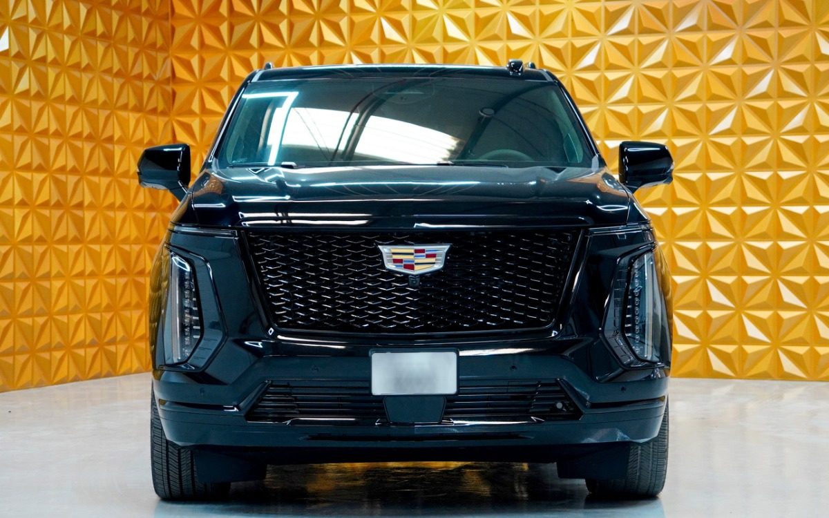 2025 Cadillac Escalade ESV Premium Luxury in Solid Black — gallery photo 2 in Dubai