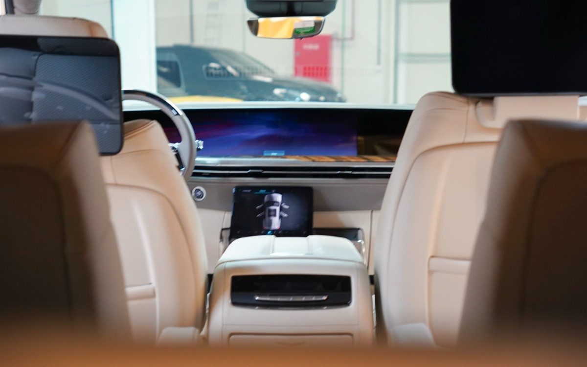 2025 Cadillac Escalade ESV Premium Luxury in Solid Black — gallery photo 11 in Dubai