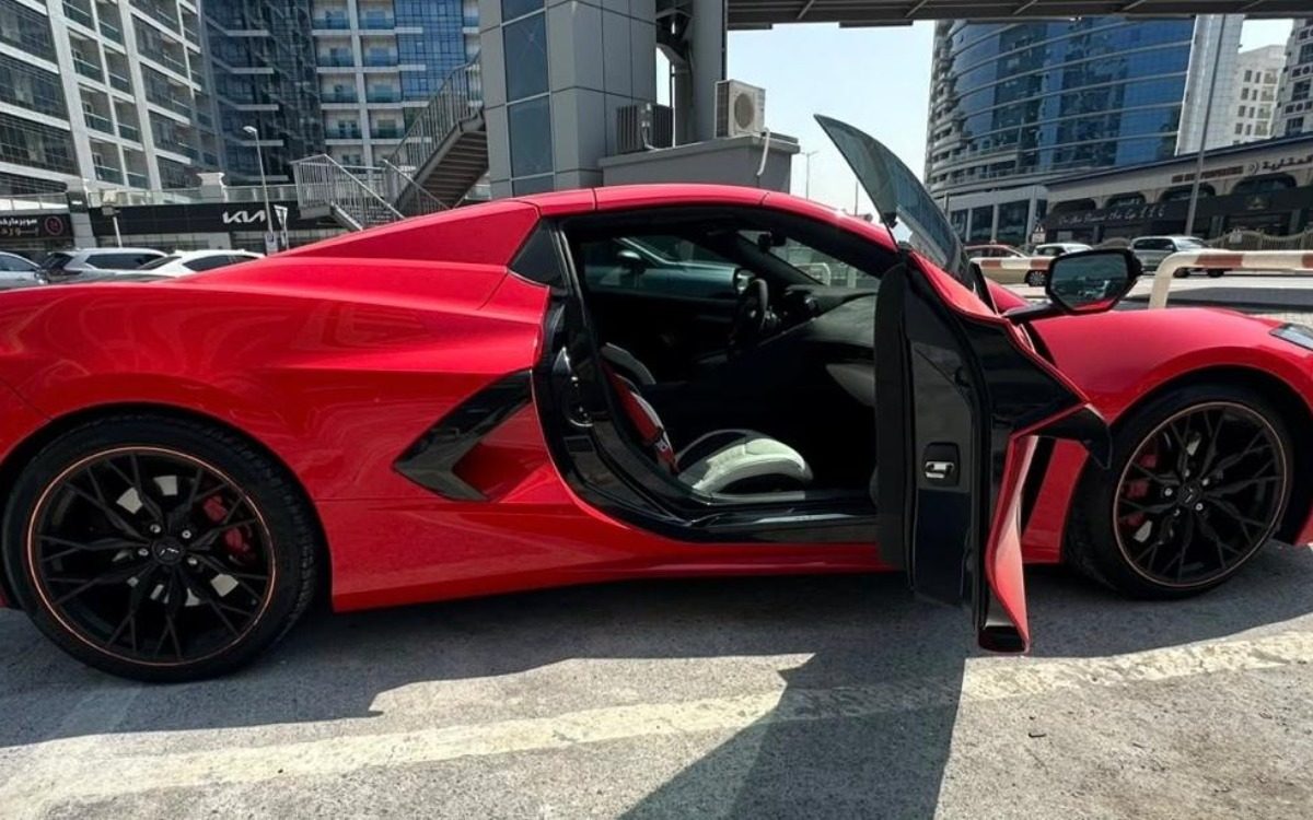 2023 Chevrolet Corvette Stingray 3LT Convertible in Rosso Corsa — gallery photo 5 in Dubai