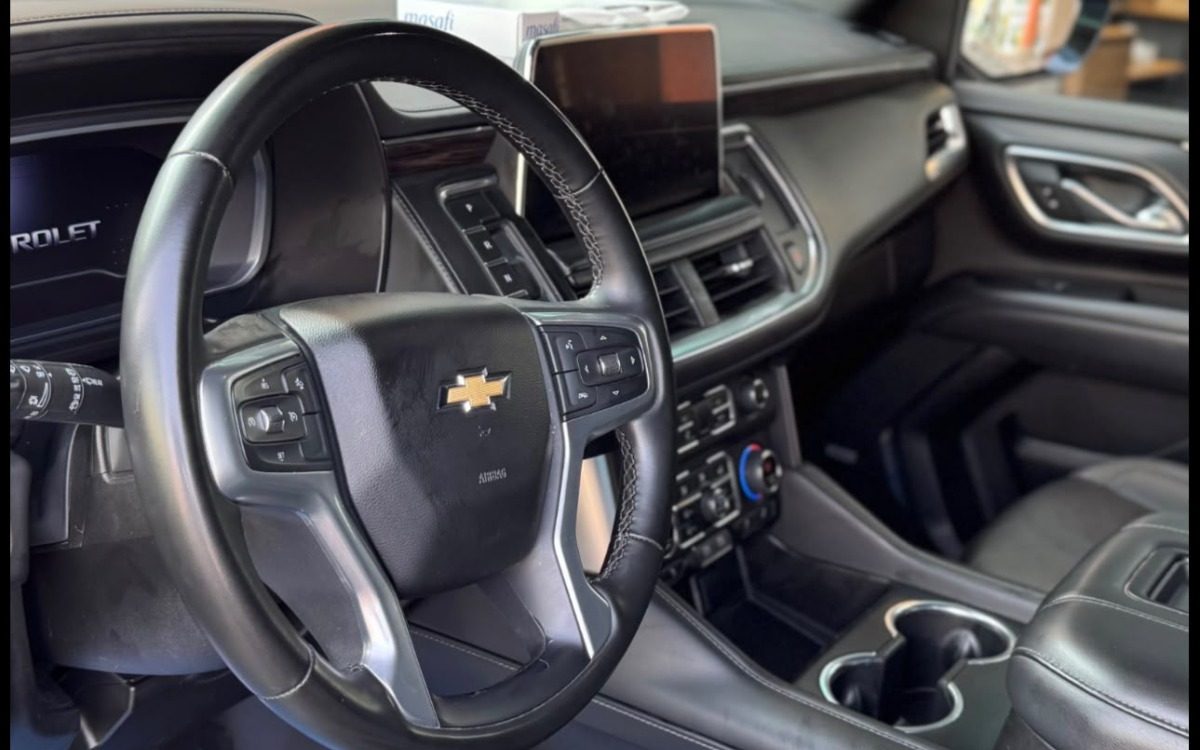 2023 Chevrolet Tahoe LT in Solid Black — gallery photo 4 in Dubai