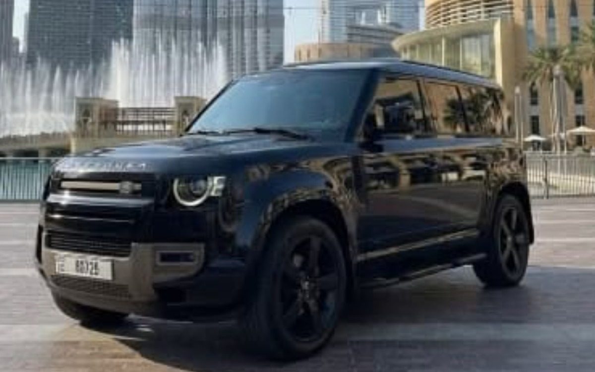 2025 Land Rover Defender 110 X-Dynamic HSE in Solid Black — gallery photo 3 in Dubai