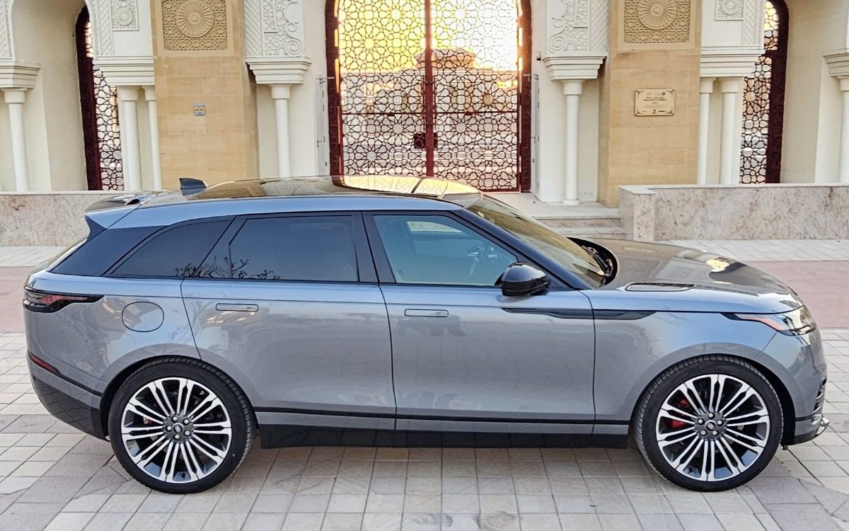 2024 Range Rover Velar R-Dynamic HSE in Titanium Grey — gallery photo 4 in Dubai