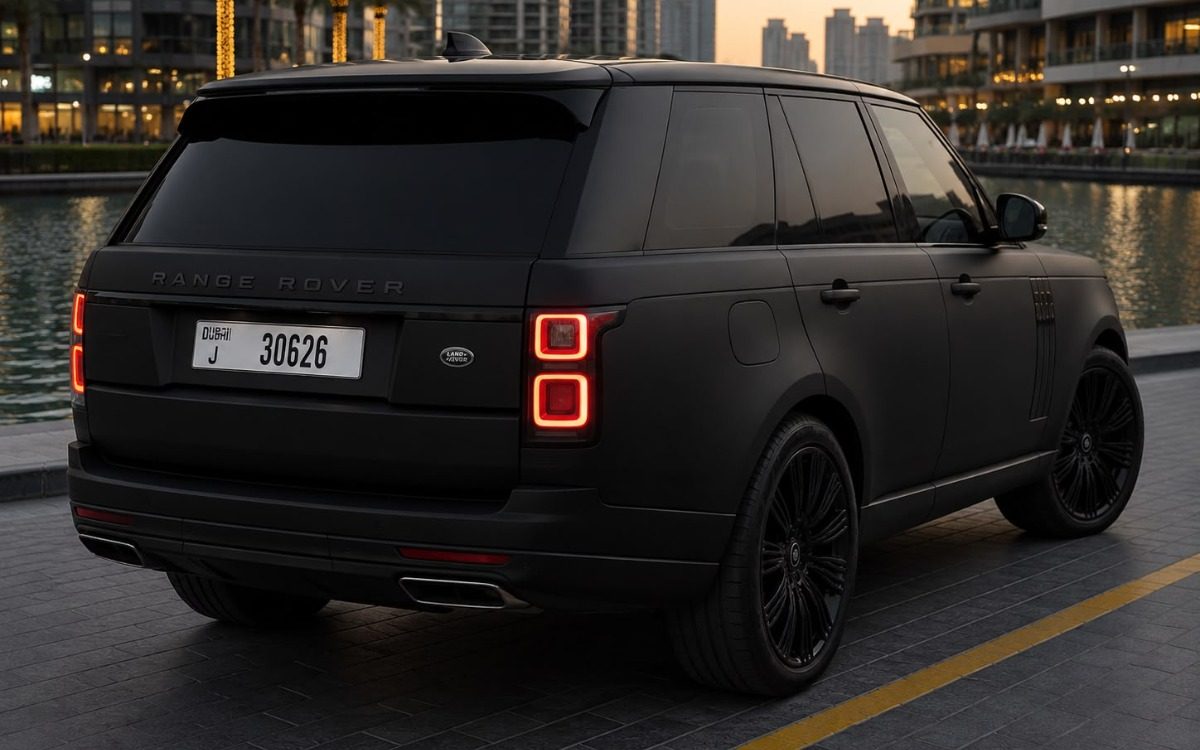 2022 Range Rover Vogue in Matte Black — gallery photo 5 in Dubai