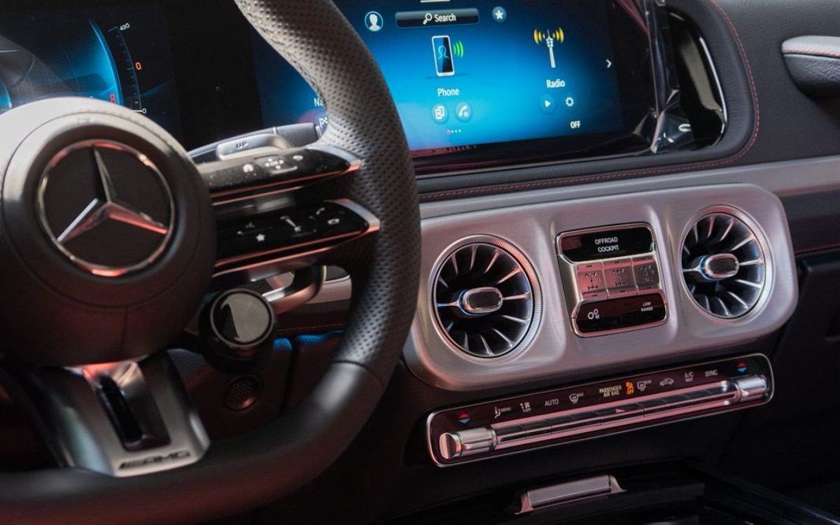 2025 Mercedes-AMG G63 in Solid Black — gallery photo 6 in Dubai