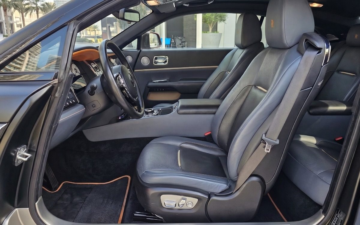 2019 Rolls-Royce Wraith in Matte Black — gallery photo 8 in Dubai
